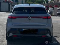Usata Renault Megane E-Tech Techno 161 kW (220 CV) 2022 Grigio Berlina