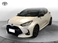 Usata Toyota Yaris Hybrid Style 116 CV (85 kW) 2022 Nero Berlina
