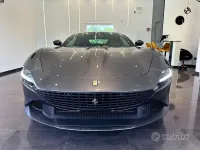 Usata Ferrari Roma 620 CV (456 kW) 2023 Grigio Coupé