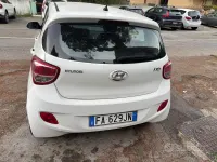 Usata Hyundai i10 66 CV (48 kW) 2015 Bianco Utilitaria