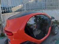 Usata Renault Twizy Urban 12 kW (17 CV) 2012 Rosso Utilitaria