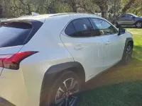 Usata Lexus UX 250h Luxury Line 145 CV (106 kW) 2020 Bianco SUV
