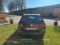Usata VW Passat Executive 150 CV (110 kW) 2020 Giallo Station wagon