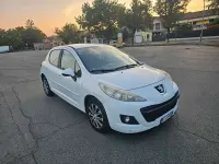 Usata Peugeot 207 73 CV (53 kW) 2012 Bianco Berlina