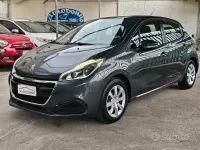 Usata Peugeot 208 Active 75 CV (55 kW) 2015 Grigio Utilitaria