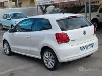 Usata VW Polo Comfortline 75 CV (55 kW) 2012 Bianco Utilitaria