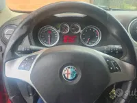 Usata Alfa Romeo MiTo 155 CV (114 kW) 2008 Rosso Utilitaria