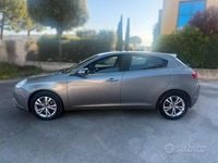 Usata Alfa Romeo Giulietta 169 CV (124 kW) 2011 Grigio Utilitaria