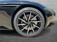 Usata Aston Martin DB11 510 CV (375 kW) 2020 Onyx black Coupé