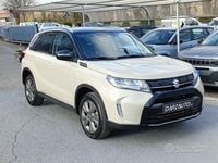 Usata Suzuki Vitara Cool 110 CV (80 kW) 2025 Avorio t. nero metallizzato SUV