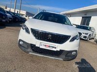 Usata Peugeot 2008 Allure 82 CV (60 kW) 2016 Bianco SUV