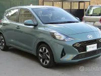 Usata Hyundai i10 67 CV (49 kW) 2023 Verde Utilitaria