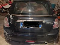 Usata Mini Cooper D 110 CV (80 kW) 2006 Nero Utilitaria