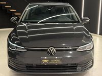 Usata VW Golf VIII Life 116 CV (85 kW) 2022 Grigio Berlina