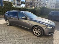 Usata Jaguar XF 180 CV (132 kW) 2019 Grigio Station wagon