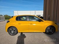 Usata Peugeot 208 Active 75 CV (55 kW) 2022 Giallo Utilitaria