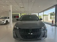 Usata Peugeot 208 Allure 101 CV (74 kW) 2024 Grigio Utilitaria