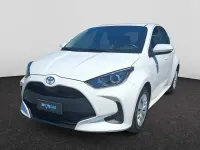 Usata Toyota Yaris Active 90 CV (66 kW) 2024 Bianco Utilitaria