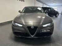 Usata Alfa Romeo Giulia 180 CV (132 kW) 2016 Grigio Berlina