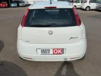 Usata Fiat Grande Punto 77 CV (56 kW) 2009 Bianco Utilitaria
