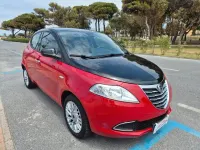 Usata Lancia Ypsilon Gold 95 CV (69 kW) 2015 Rosso Utilitaria