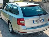 Usata Skoda Octavia 115 CV (84 kW) 2019 Grigio Station wagon