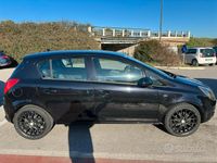 Usata Opel Corsa Cosmo 80 CV (58 kW) 2009 Nero Utilitaria