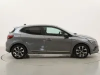 Käytetty Renault Clio V Evolution 101 HP (74 kW) 2023 Harmaa Viistoperä