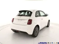 Nuova Fiat 500 Icon 65 CV (47 kW) 2026 Bianco Utilitaria