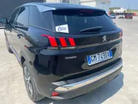 Usata Peugeot 3008 Allure 131 CV (96 kW) 2022 Nero SUV