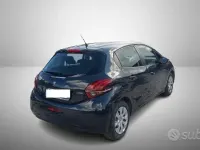 Begagnad Peugeot 208 82 HK (60 kW) 2015 Blå Halvkombi