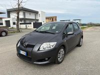 Usata Toyota Auris 90 CV (66 kW) 2009 Grigio Utilitaria