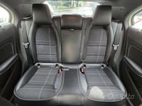 Usata Mercedes A180 122 CV (89 kW) 2017 Bianco Utilitaria