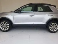 Usata VW T-Roc Life 110 CV (80 kW) 2023 Argento metallizzato SUV