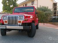 Usata Jeep Wrangler 103 CV (75 kW) 1991 Rosso SUV