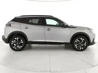 Usata Peugeot 2008 Allure 131 CV (96 kW) 2023 Grigio artense SUV