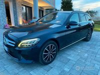 Usata Mercedes C180 156 CV (114 kW) 2019 Blu Station wagon