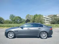 Usata Jaguar XE Business Edition 180 CV (132 kW) 2015 Grigio Berlina