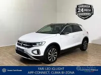 Usata VW T-Roc Style 116 CV (85 kW) 2022 Pure white SUV