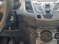 Usata Ford Fiesta 96 CV (70 kW) 2009 Bianco Utilitaria