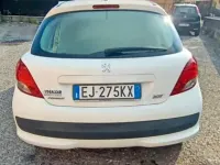 Usata Peugeot 207 68 CV (50 kW) 2011 Bianco Furgone
