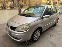 Usata Renault Scénic II 131 CV (96 kW) 2008 Grigio Monovolume