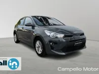 Usata Kia Rio Style 120 CV (88 kW) 2022 Grigio scuro met. Berlina