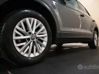 Usata VW T-Roc Life 110 CV (80 kW) 2023 Grigio SUV