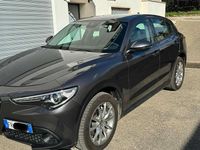 Usata Alfa Romeo Stelvio Executive 209 CV (153 kW) 2018 Grigio SUV