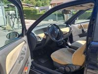 Usata Lancia 2000 60 CV (44 kW) 2001 Blu/azzurro Berlina