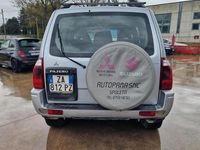 Usata Mitsubishi Pajero 160 CV (117 kW) 2003 Grigio SUV