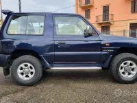 Usata Mitsubishi Pajero 208 CV (152 kW) 2000 Blu SUV