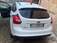 Usata Ford Focus Titanium 116 CV (85 kW) 2010 Bianco Berlina