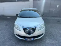 Usata Lancia Ypsilon 69 CV (50 kW) 2012 Bianco Utilitaria